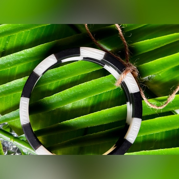 Plunder Monochrome Checkered Bangles - Picture 5 of 6